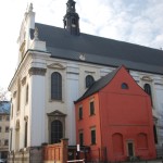 Kościół Najświętszego Imienia Jezus we Wrocławiu, relikty średniowiecznego zamku